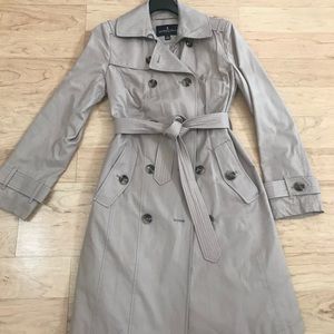 London Fog almost new trench coat